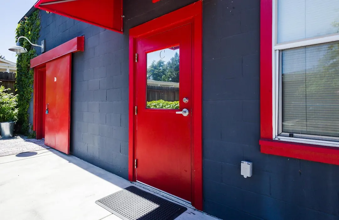 Petaluma Warehouse Lofts Unit C-1