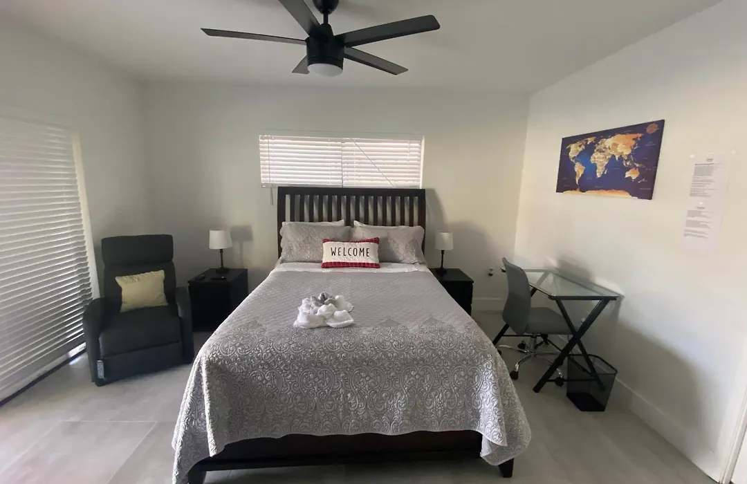 Lyz Miami-1