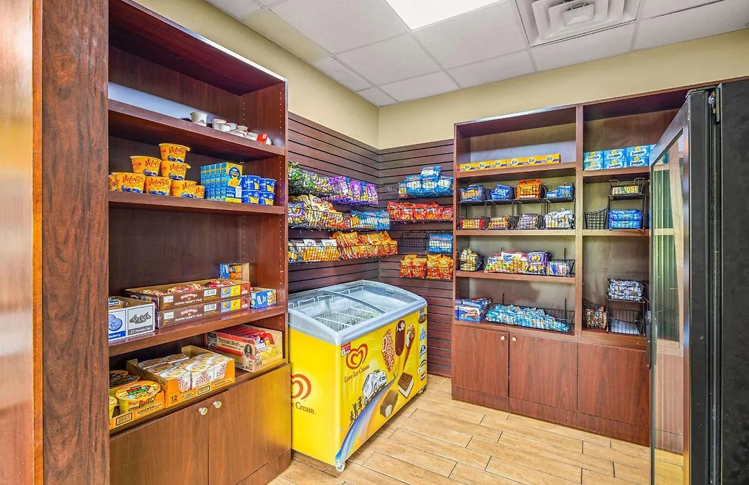 Quality Inn & Suites Tampa Near Fairgrounds And Casino-1
