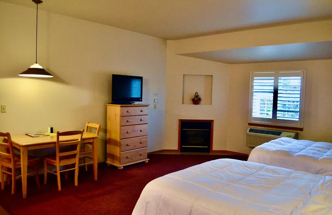 Anaco Bay Inn-1