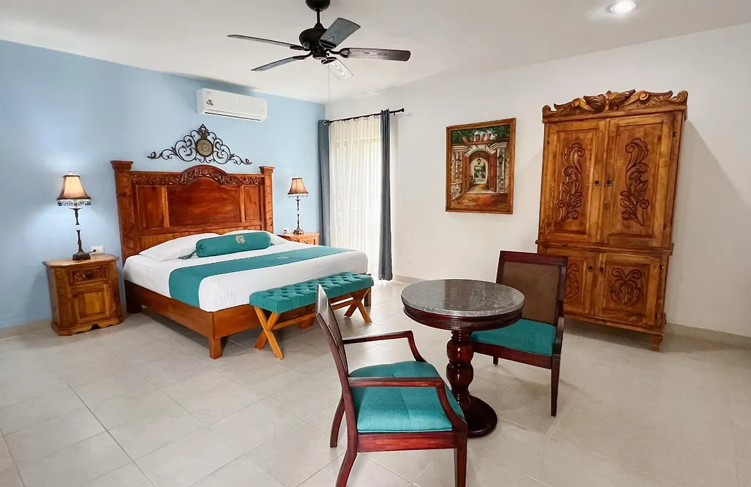Hotel Fundadores-1