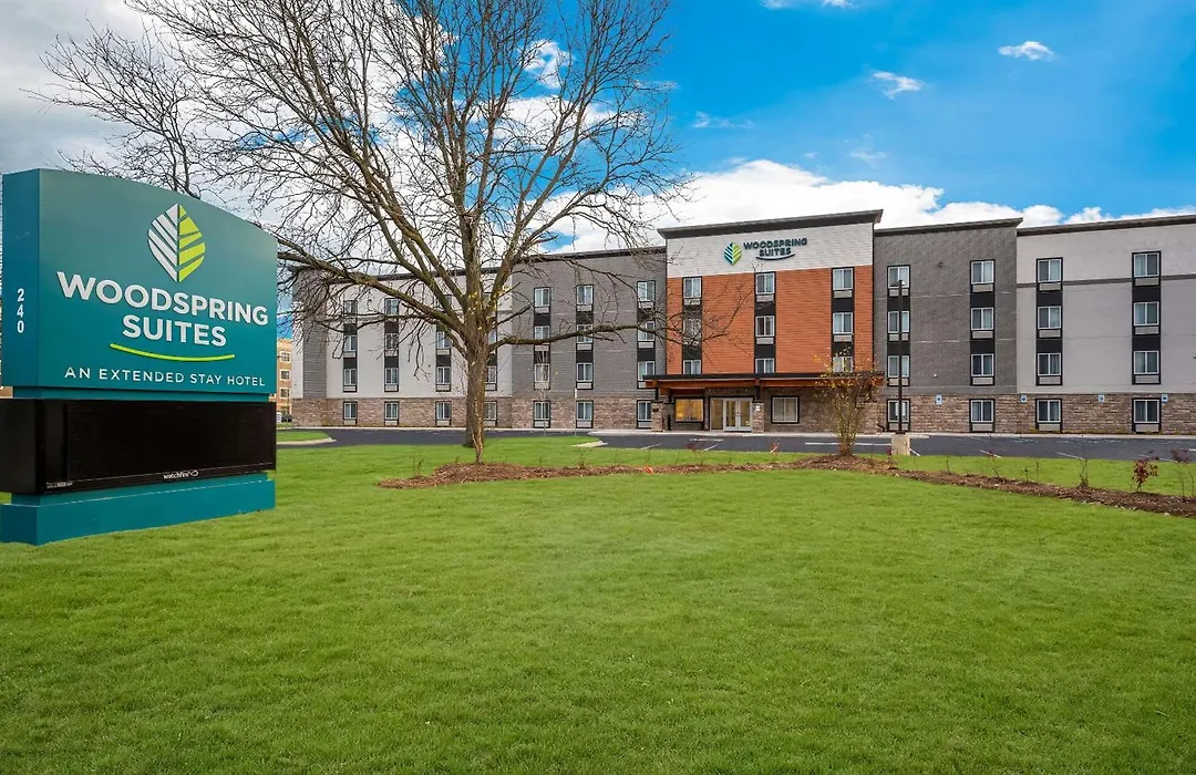 Woodspring Suites Dearborn Detroit-1