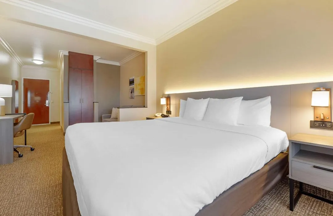 Comfort Suites Oceanside Camp Pendleton Area-1