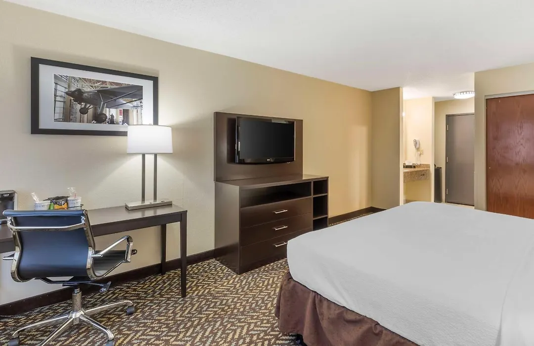 Best Western St. Louis Inn-1