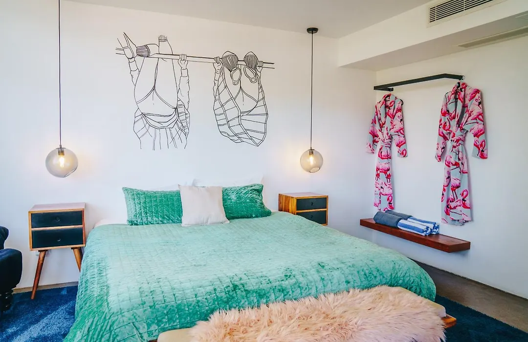 The Pink Hotel Coolangatta-1