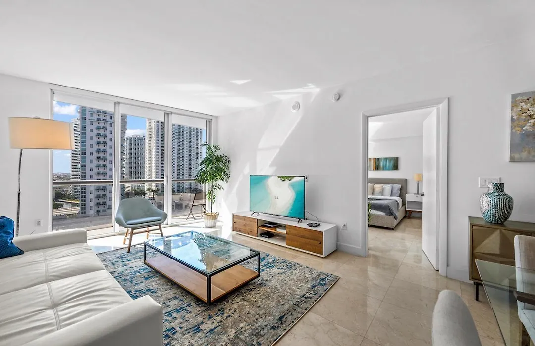 *W Icon Brickell- Luxury 2Br Highrise Corner Condo**-1