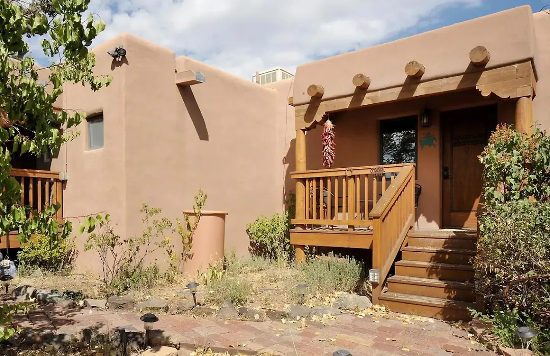 Casa Cuma Bed & Breakfast-1
