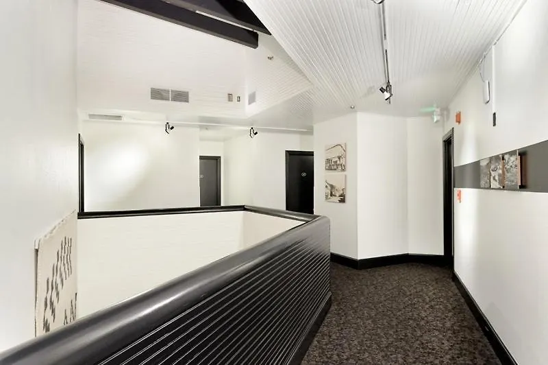 Independence Square 310, Chic, Remodeled Studio W/ Great Location In Aspen, A/C, & Kitchenette-1