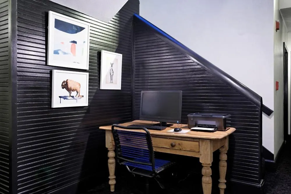 Independence Square 300, Newly Renovated Studio In Downtown Aspen, W/ Rooftop & Hot Tub-1