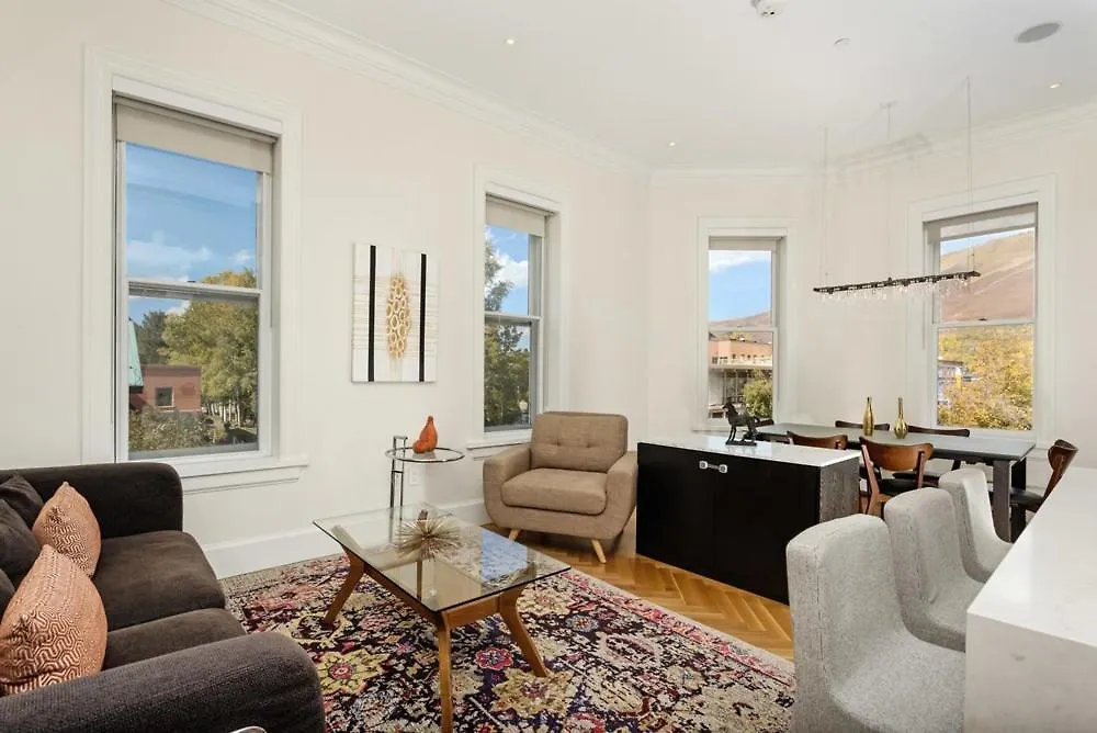 Independence Square 203, Stunning Suite W/ Great Views Of Downtown Aspen-1