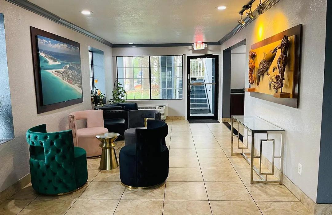 Days Inn By Wyndham Fort Walton Beach-1