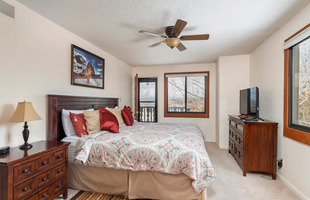 Fort Marcy Suites By All Seasons Resort Lodging-1