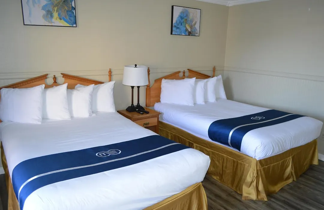 Fort Bragg Travelodge-1