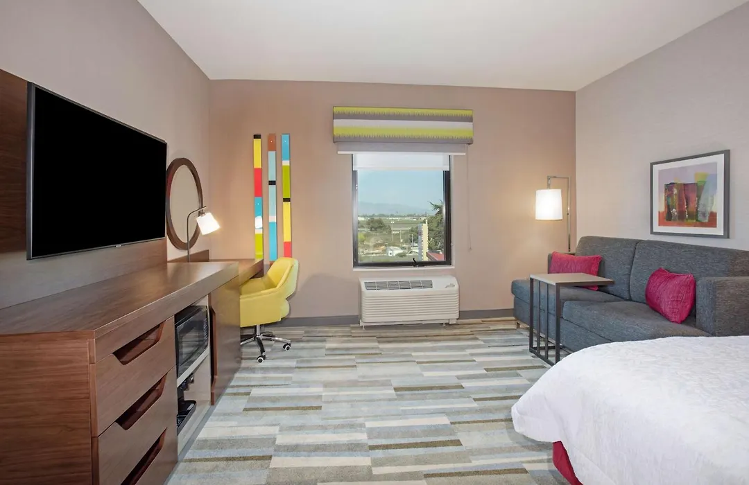 Hampton Inn & Suites Watsonville-1