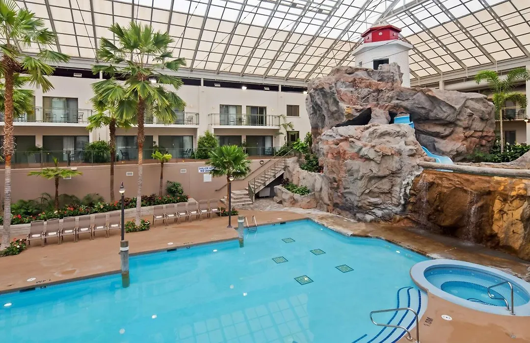 Best Western Plus Lamplighter Inn & Conference Centre-1