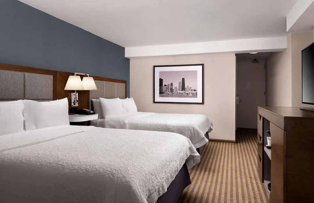 Hampton Inn Chicago Downtown/Magnificent Mile-1