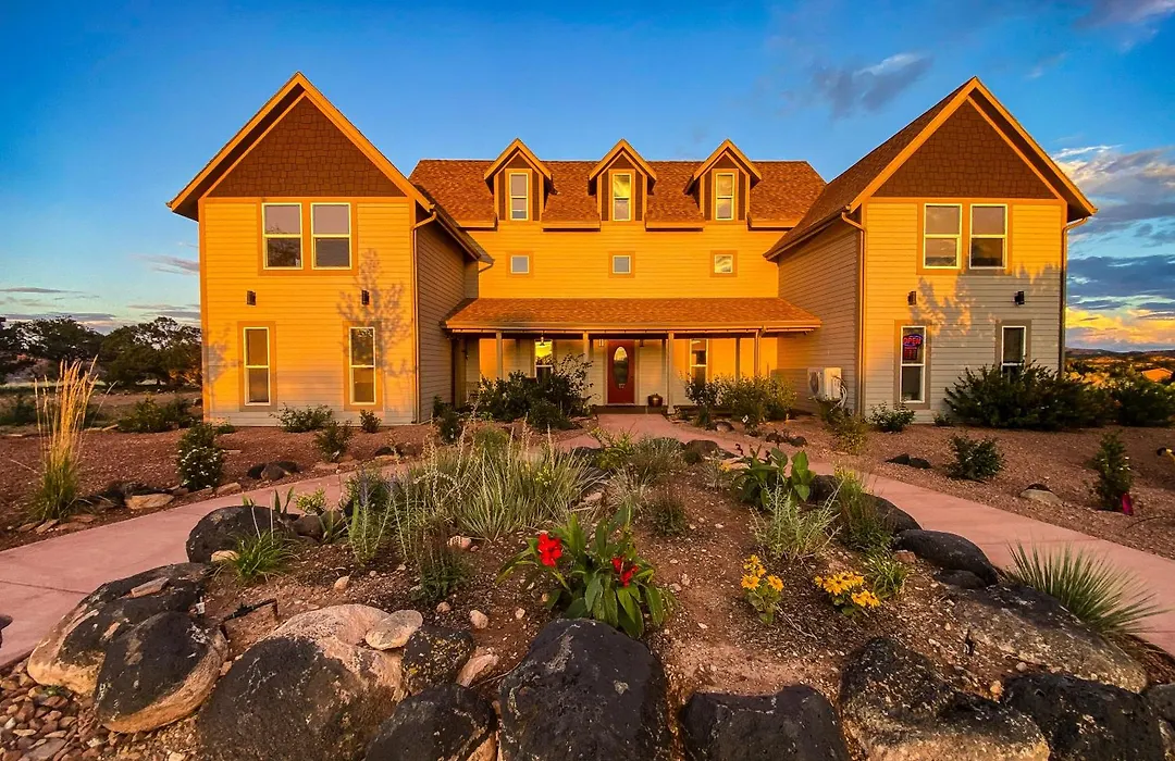 Skyridge Inn-1