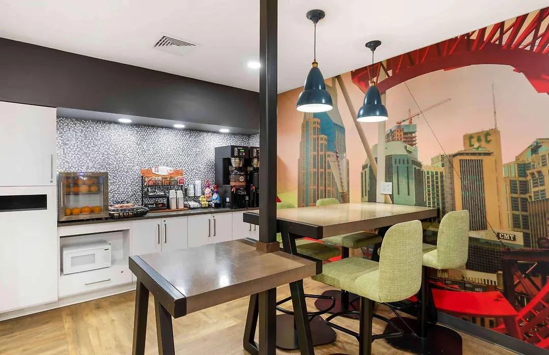 Extended Stay America Premier Suites - Nashville - Vanderbilt-1