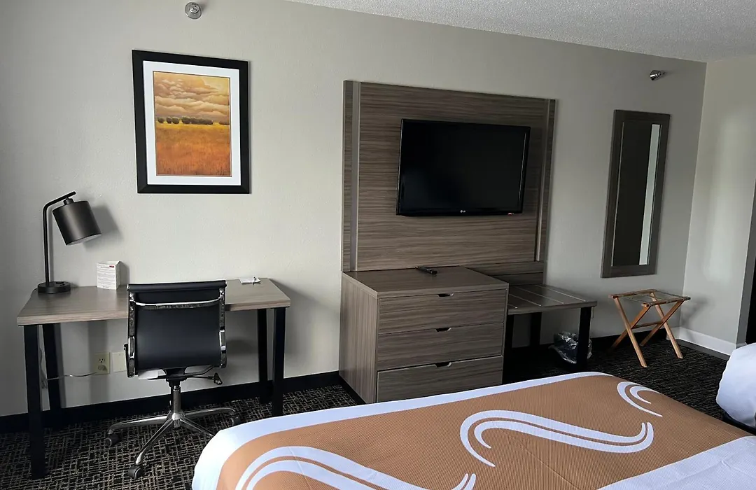 Quality Inn & Suites Red Wing-1