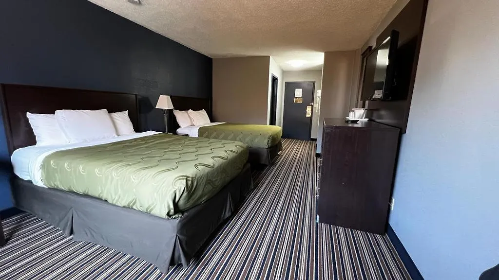 Colby Inn And Suites-1