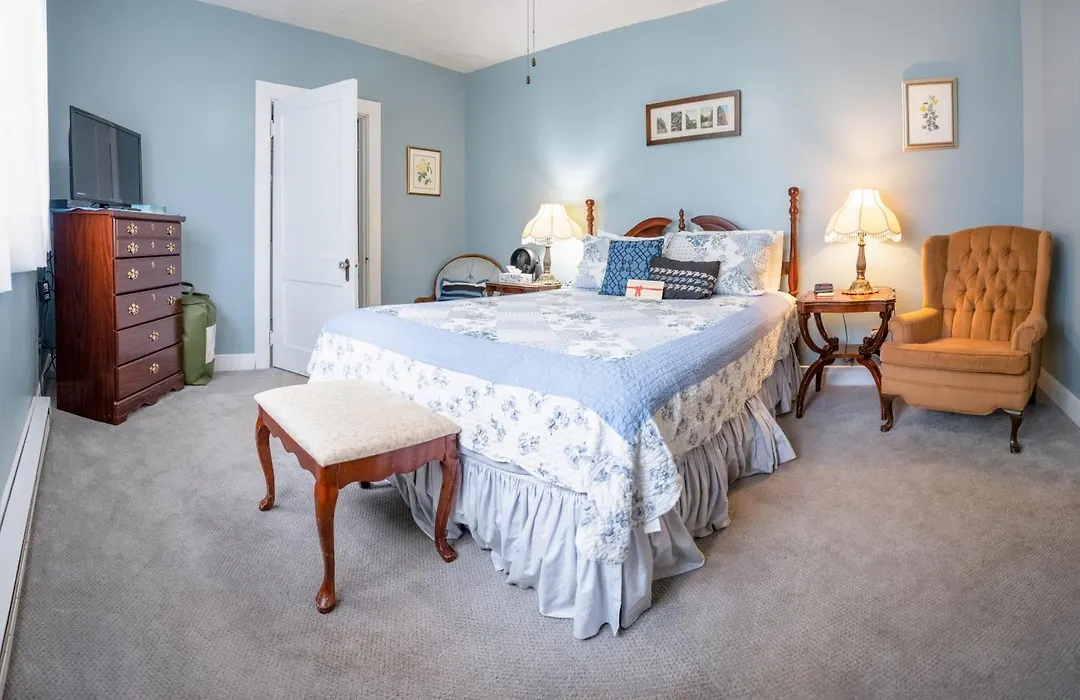Heathwood Inn-1