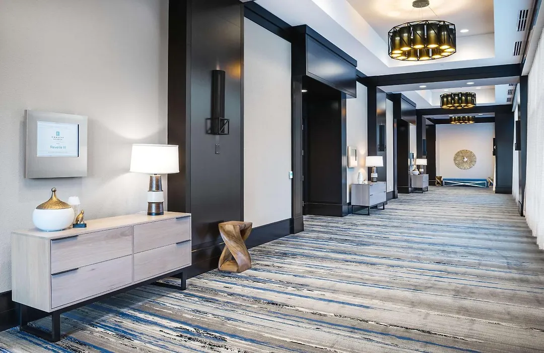 Embassy Suites By Hilton College Station-1