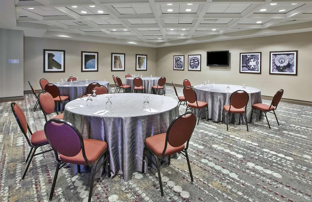 Embassy Suites Columbus - Airport-1