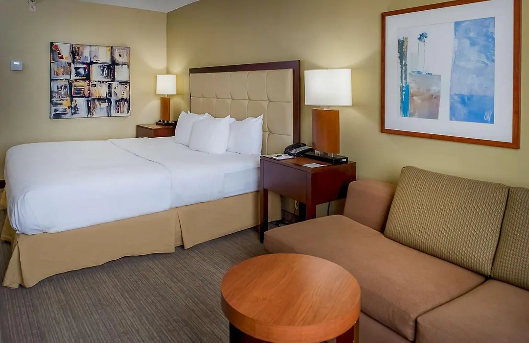 Doubletree By Hilton St. Louis At Westport-1