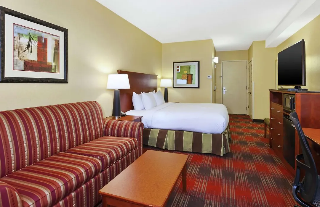 Doubletree By Hilton Holland-1