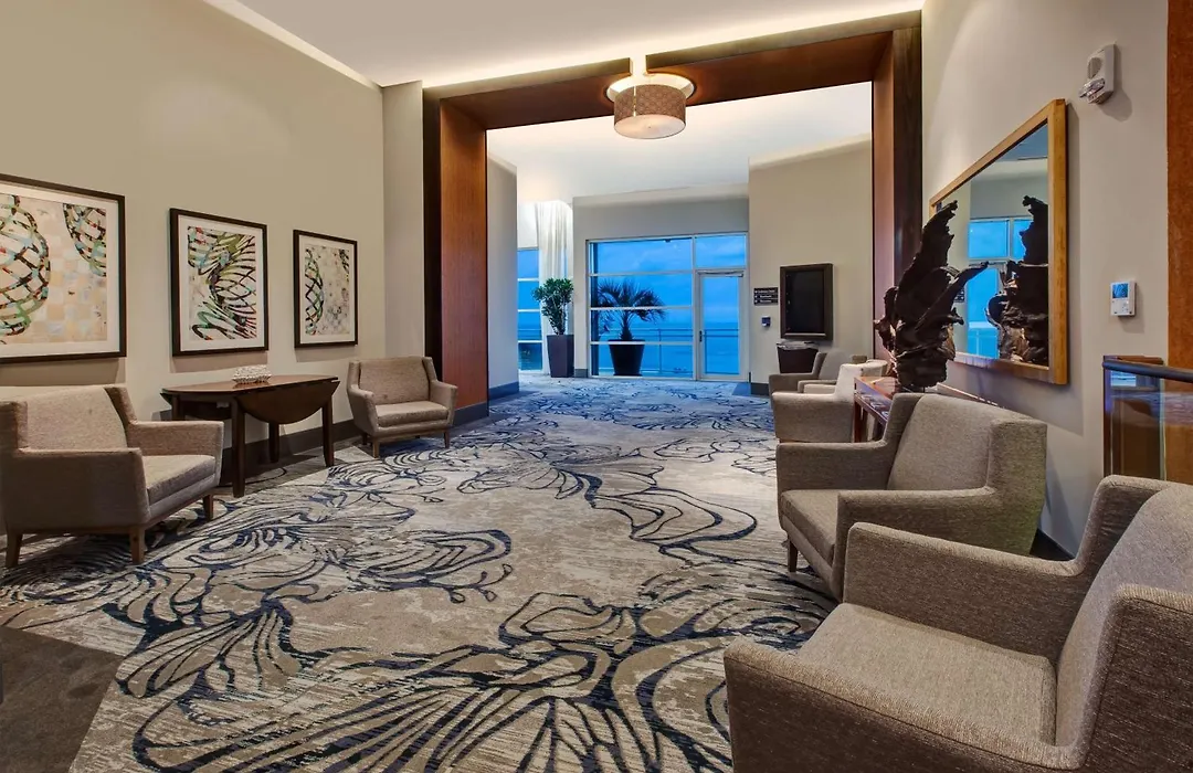 Hilton Garden Inn Virginia Beach Oceanfront-1