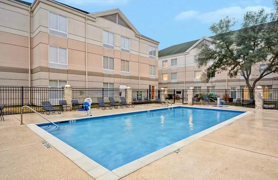 Hilton Garden Inn Austin Round Rock-1
