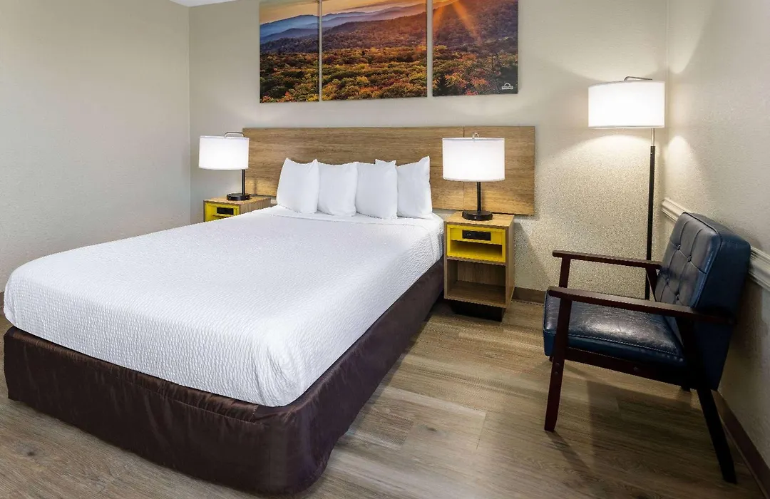 Days Inn By Wyndham Winchester-1