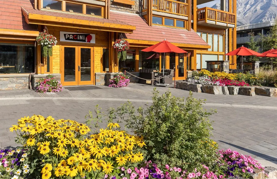 Moose Hotel And Suites-1