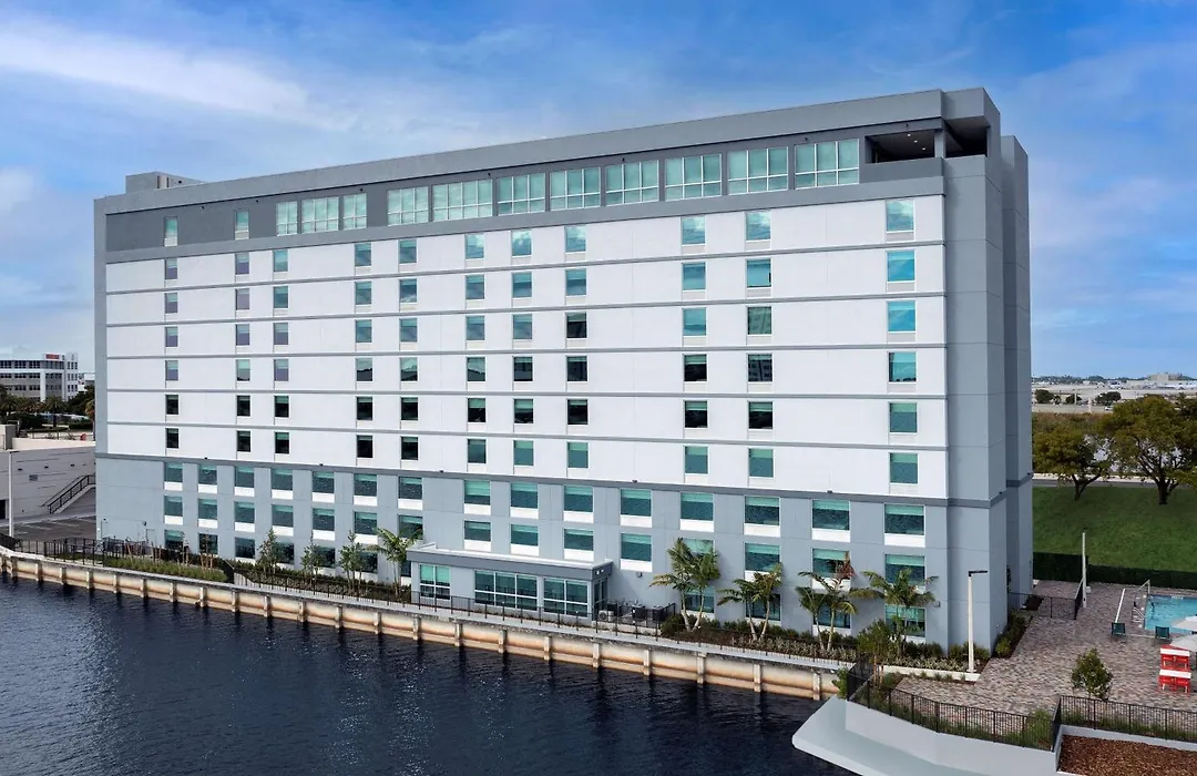 Home2 Suites By Hilton Miami Airport South Blue Lagoon-1