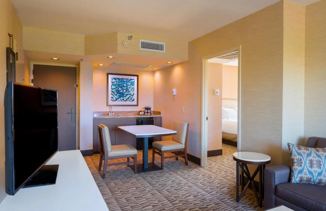 Hilton Phoenix Airport-1