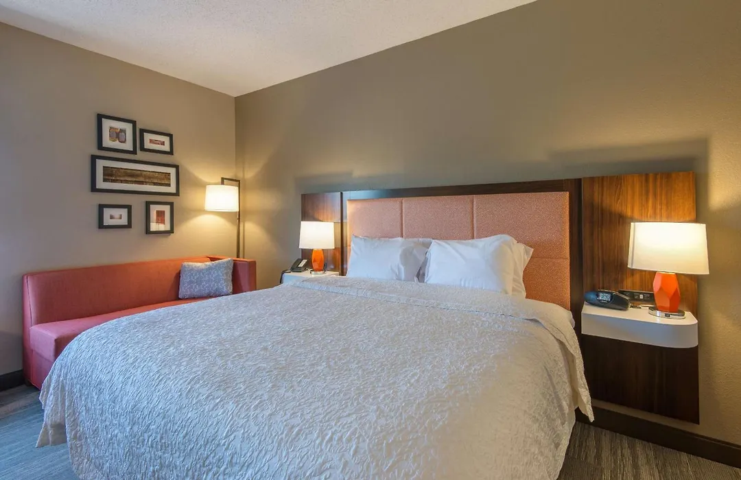 Hampton Inn Wilkesboro-1