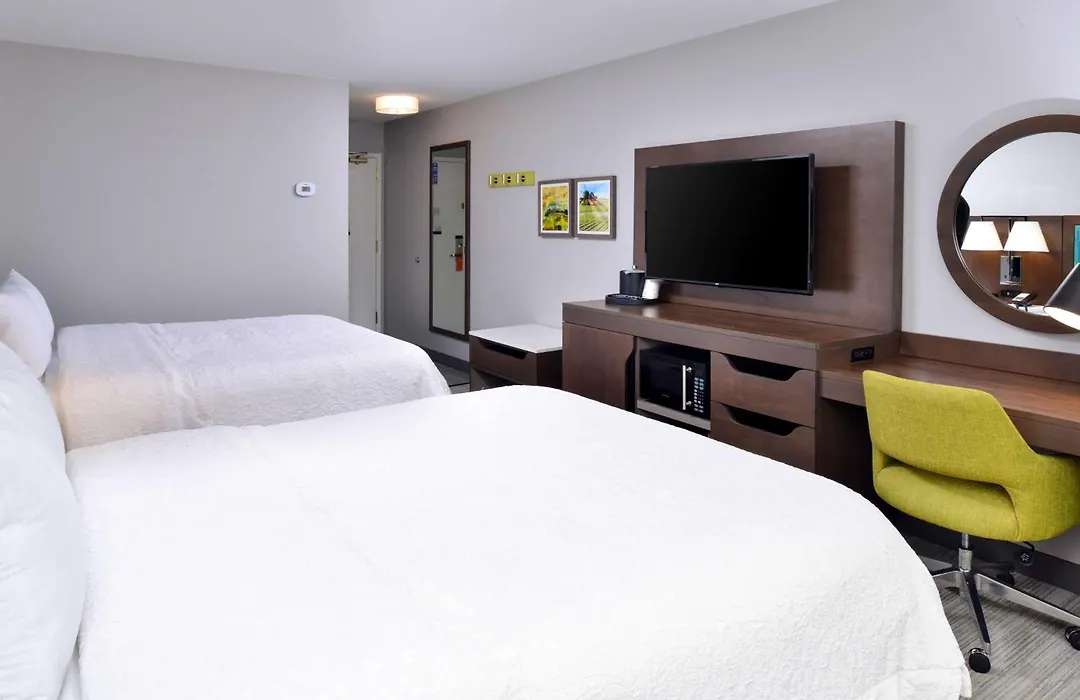 Hampton Inn Laporte-1