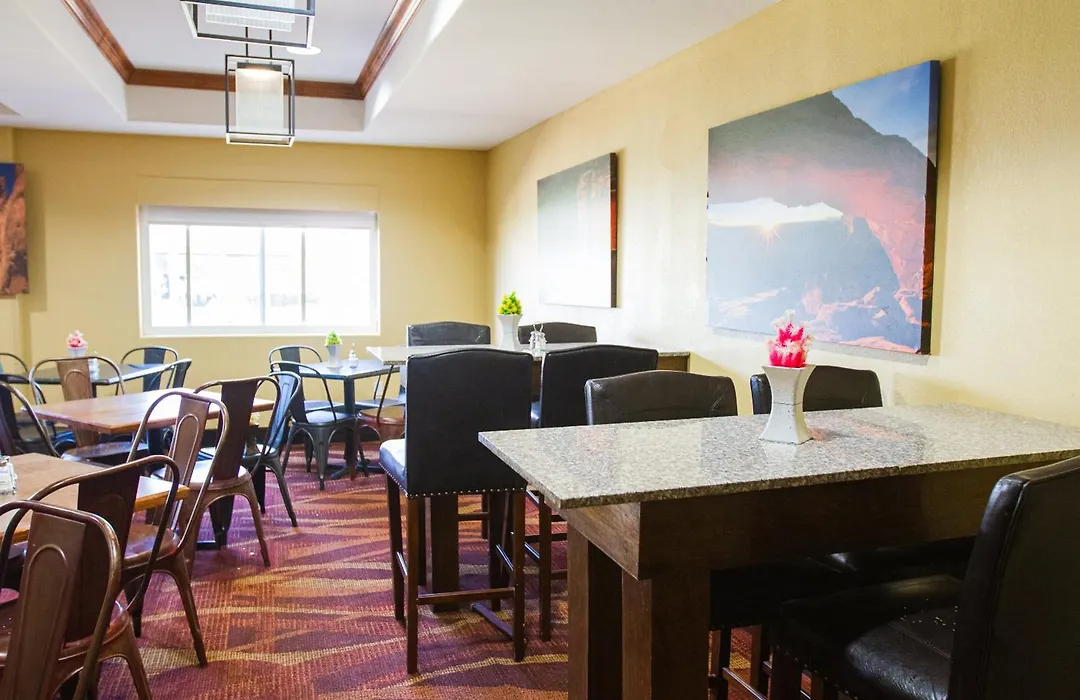 First Choice Inn At The Swell-1
