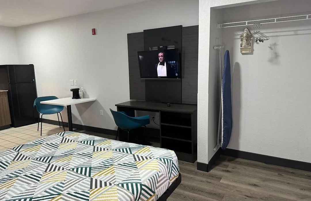 Studio 6 Extended Stay - West Palm Beach, Fl-1