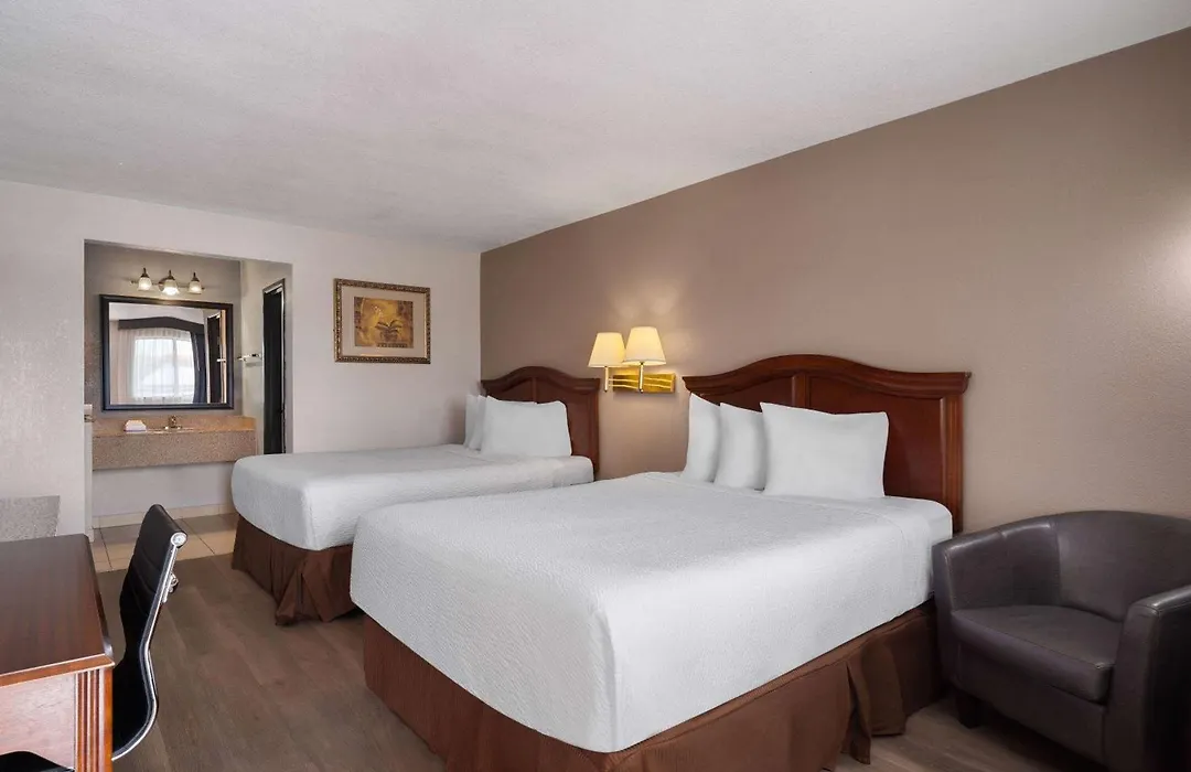 Travelodge By Wyndham Tucson Az-1