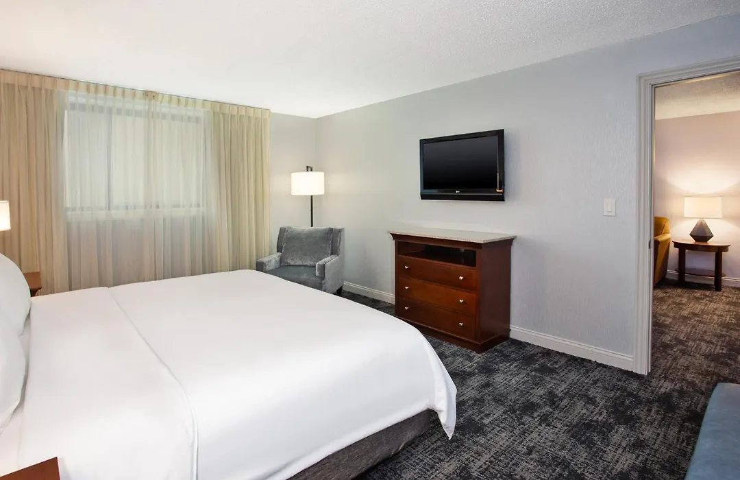Crowne Plaza Chicago-Northbrook By Ihg-1