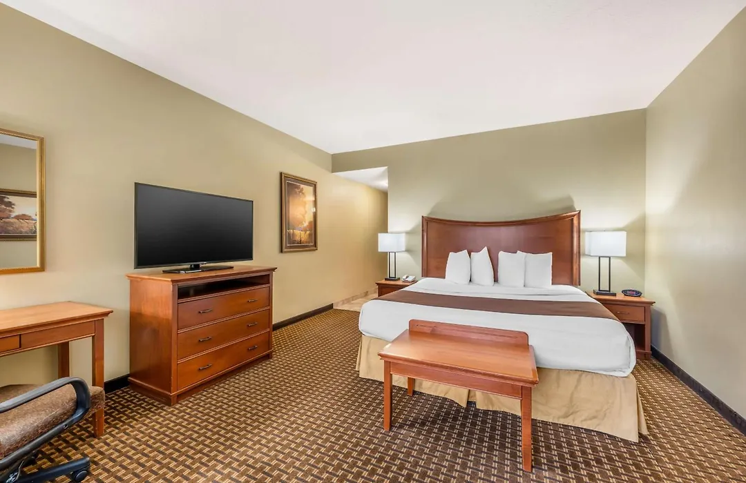 Best Western Plus Grand Island Inn And Suites-1
