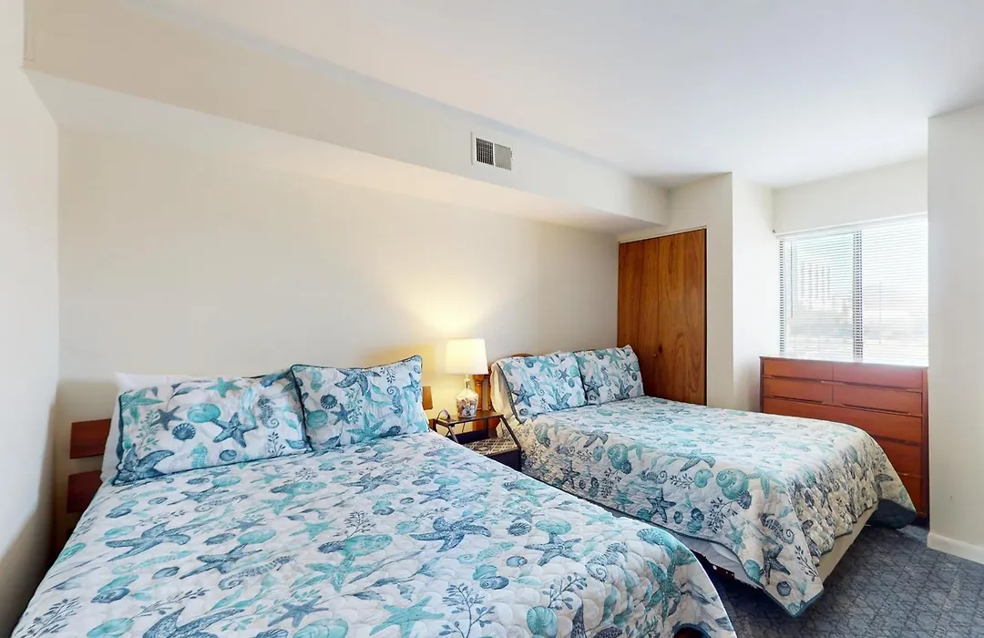 Jamaica Place 107-1