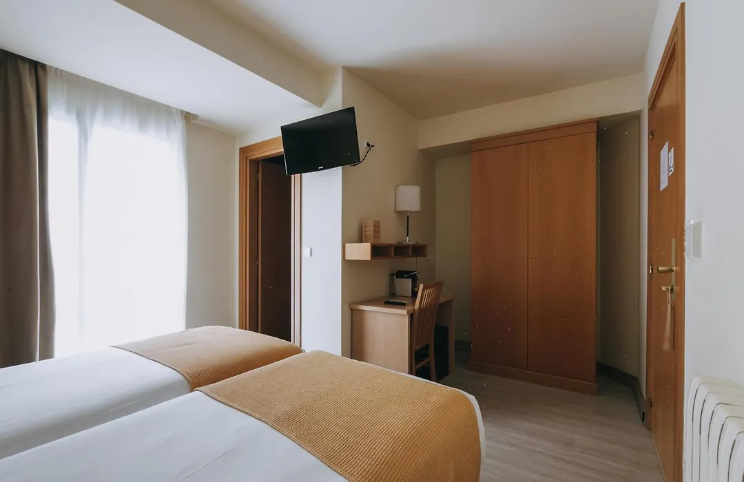 Hotel Zaragoza Plaza-1