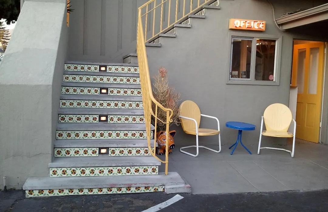 Agave Inn-1