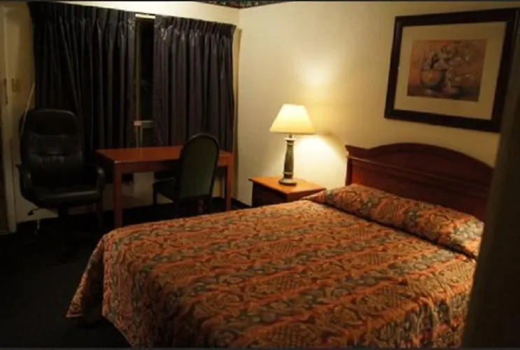 Budget Inn-1