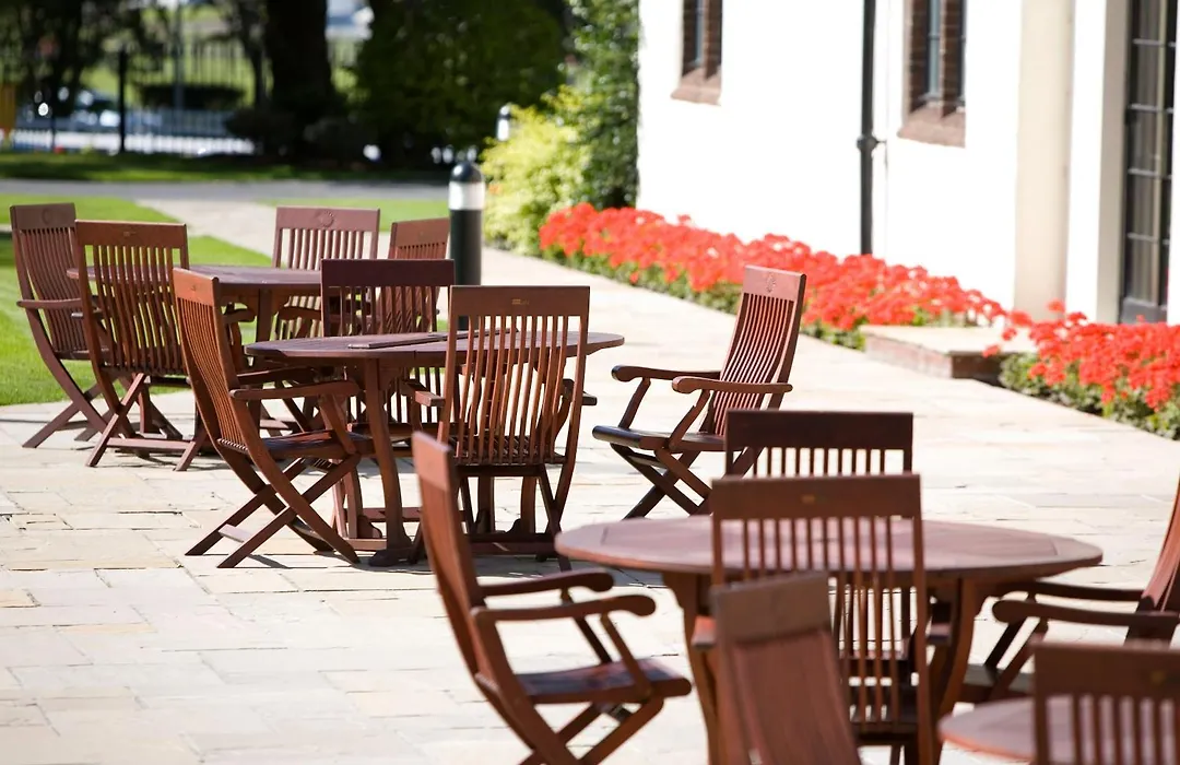 Western House Hotel At Ayr Racecourse-1