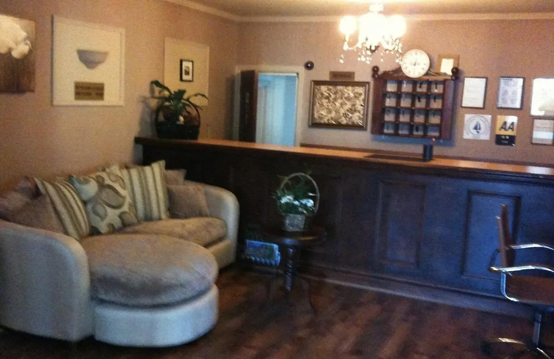 Balmoral Lodge Hotel-1