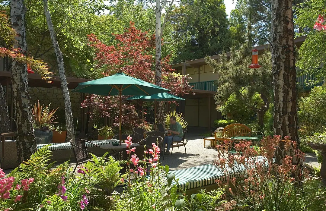 The Creekside Inn-1