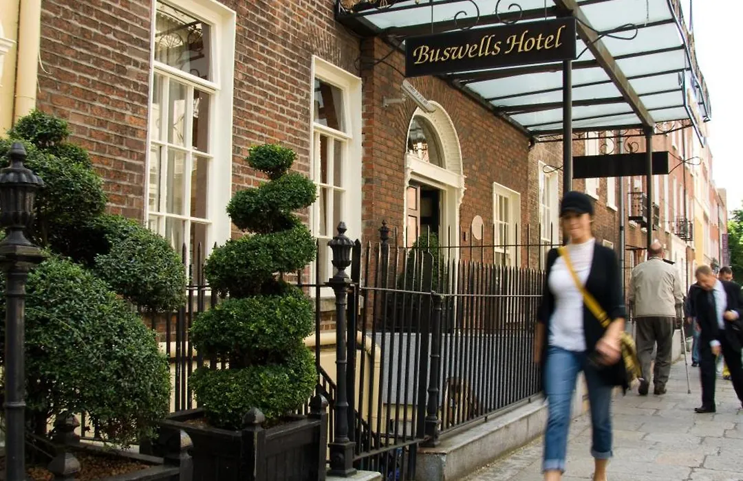 Buswells Hotel-1